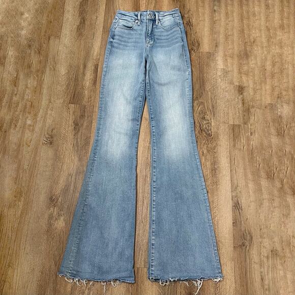 Good American Sky Blue Flare Jeans - Picture 3 of 11